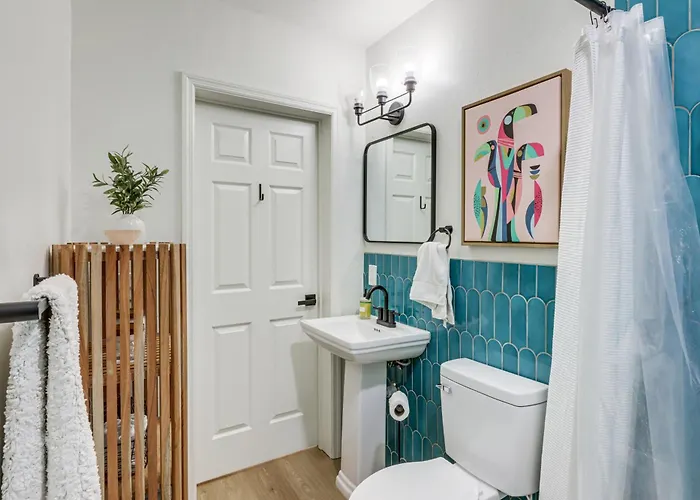 Quiet Retreat W/ Hot Tub & Spacious Backyard Сasa de vacaciones *