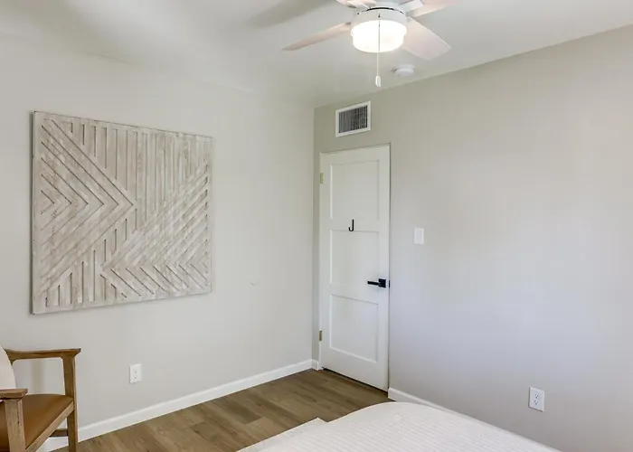 Quiet Retreat W/ Hot Tub & Spacious Backyard Сasa de vacaciones Yuma
